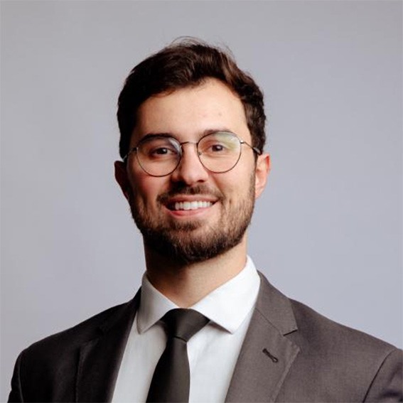 Dr. Matheus Nogueira
